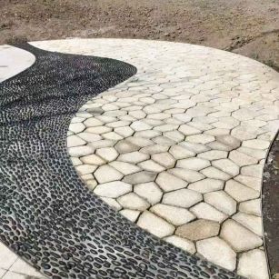 驻马店 黄金麻冰裂缝室外铺装效果完美展示