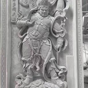 驻马店 芝麻灰花岗岩人物雕刻——多闻天王