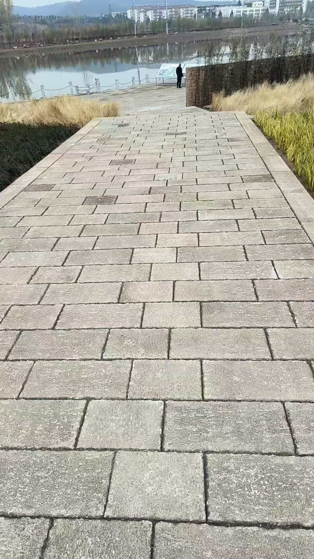 驻马店仿古石铺装效果