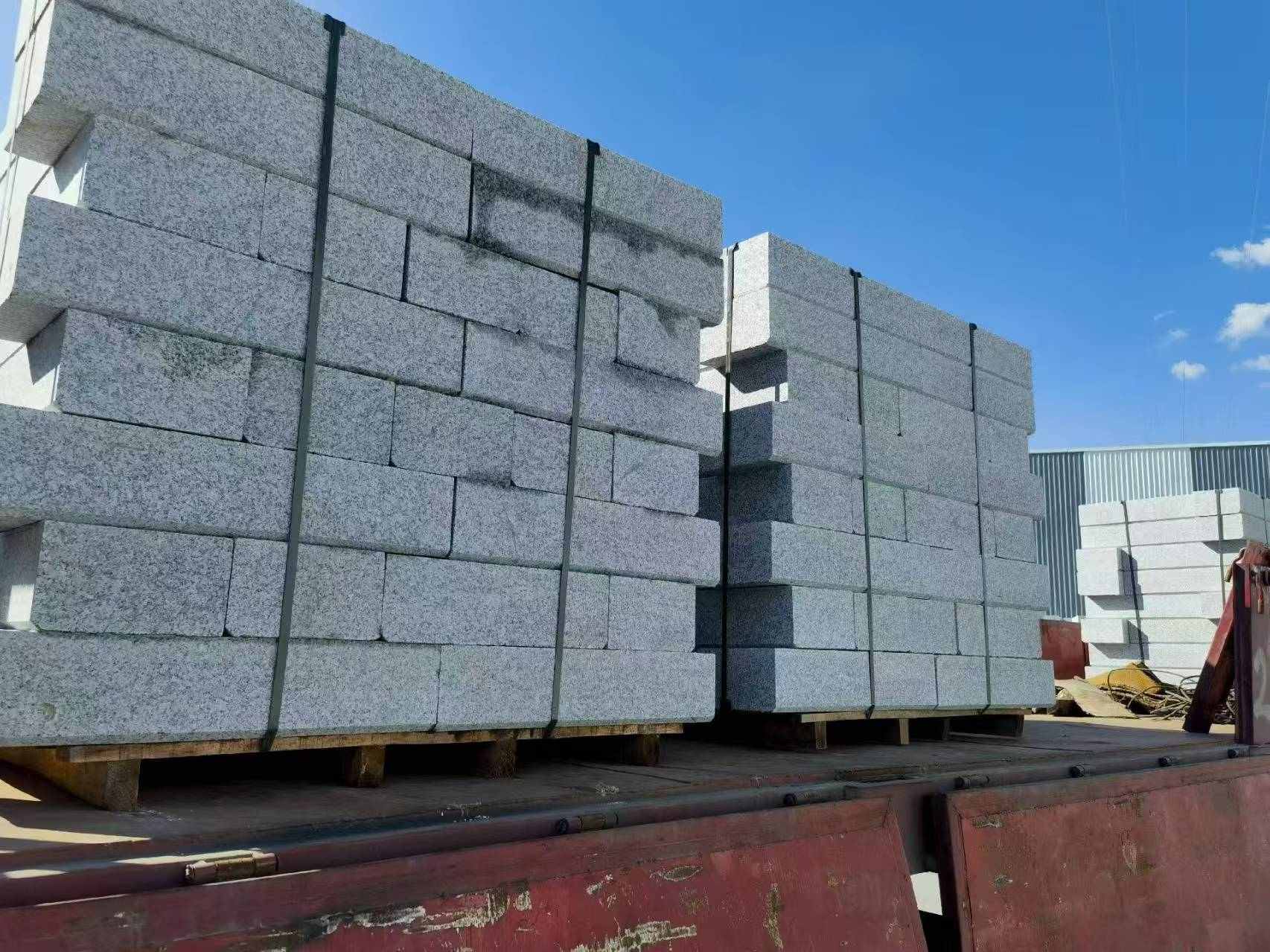 驻马店 路沿石装车出货