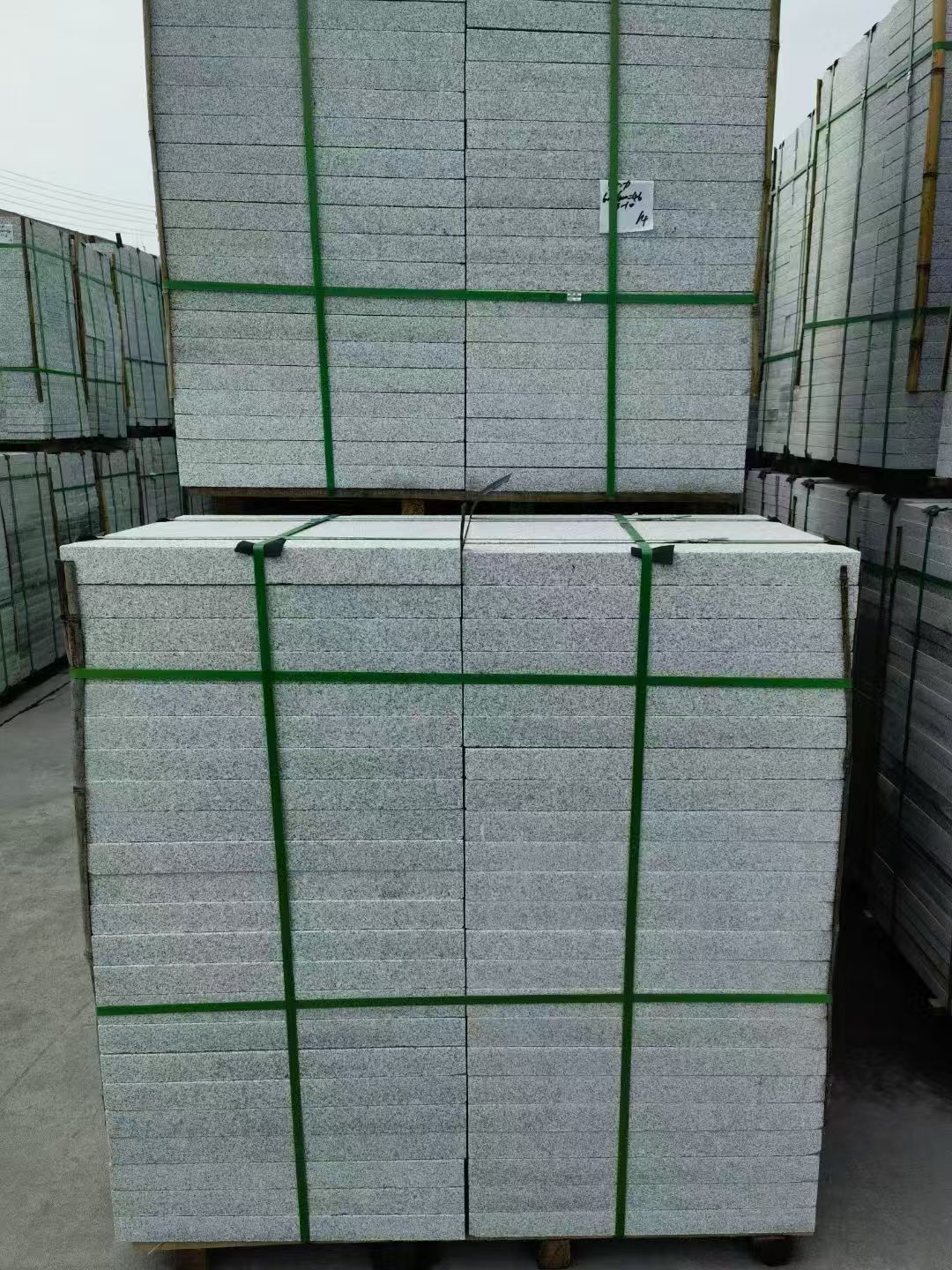 驻马店 火烧面地铺石，街道广场园林市政工程板，1.8~5.0厚均有现货