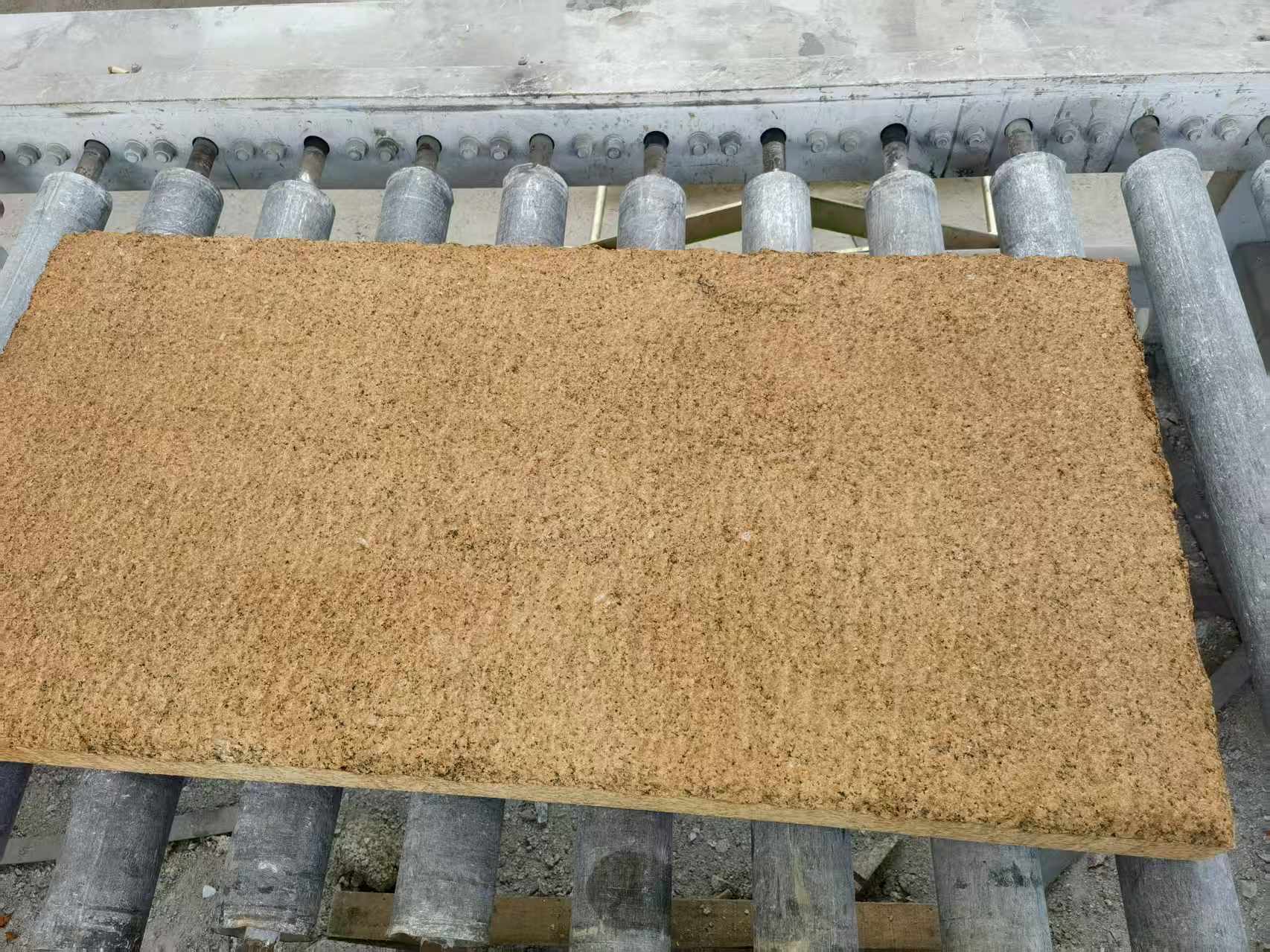 驻马店 菠萝面老石板，做旧仿古石，流水线生产加工