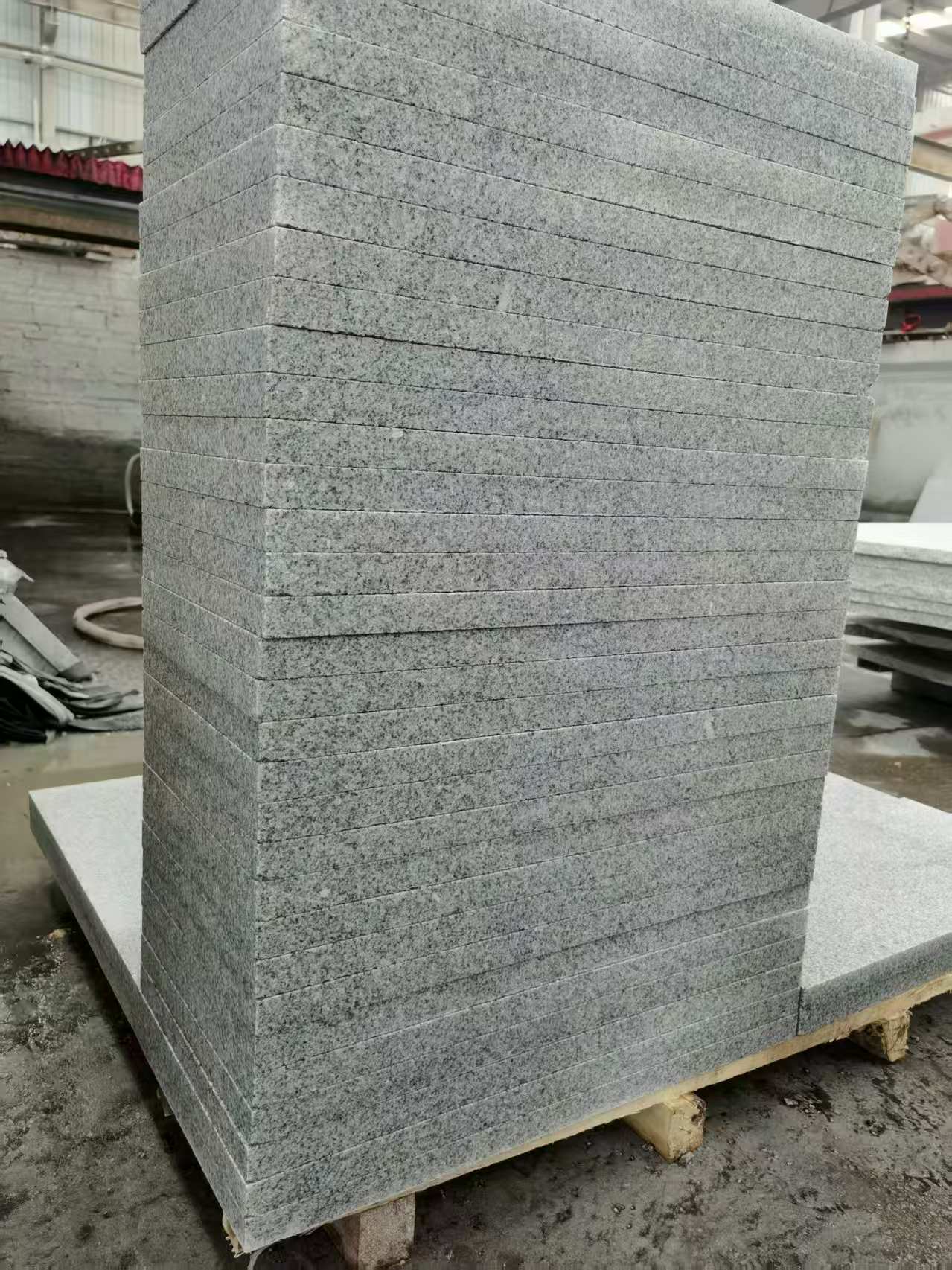 驻马店 花岗岩 地铺成品300*600，尺寸标准、厚薄均匀